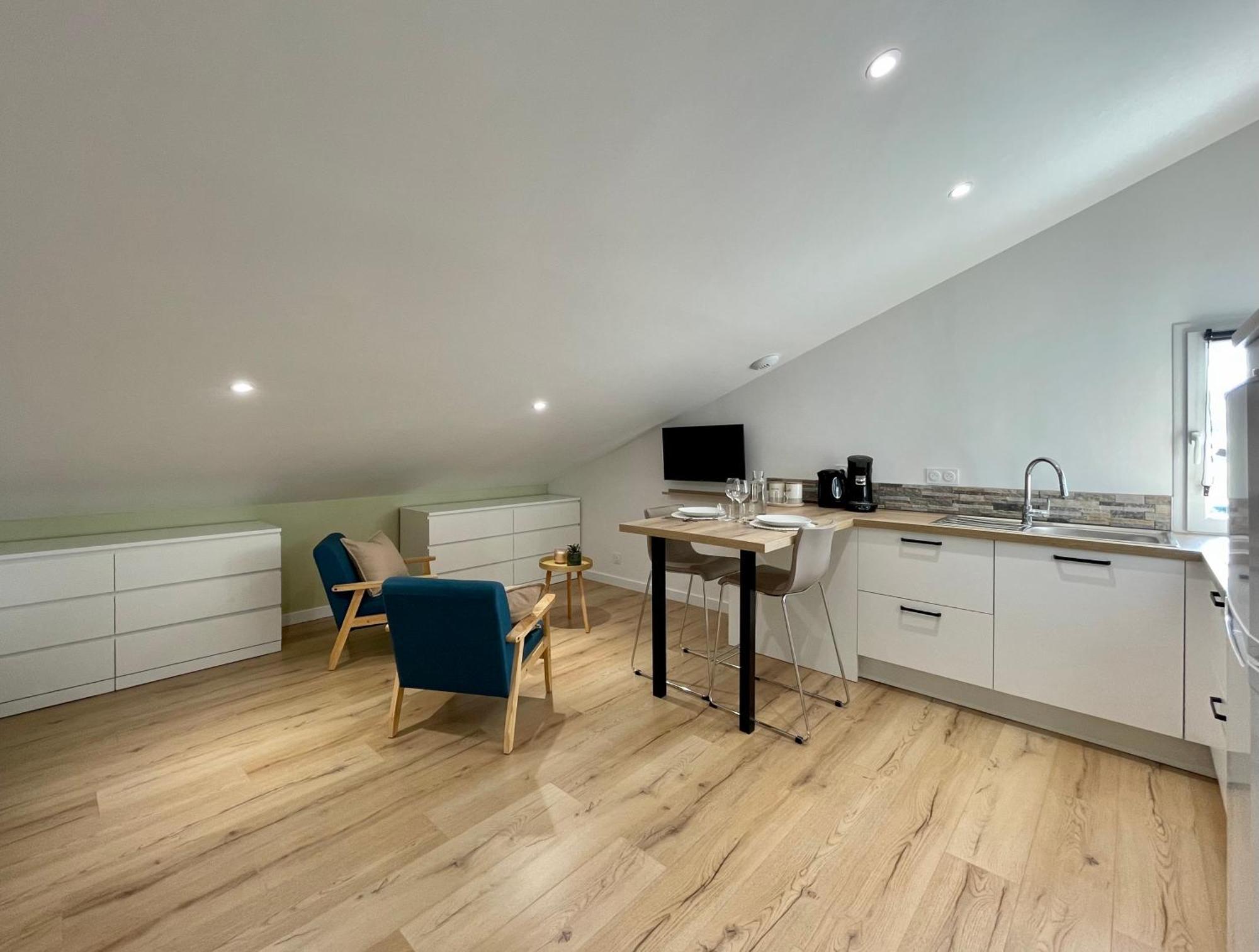 Studio A Saint-Palais Avec Parking. Экстерьер фото